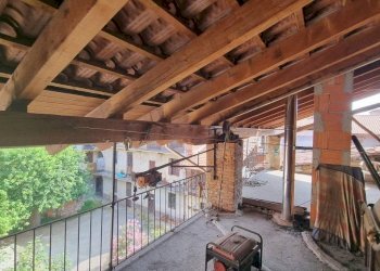 Veranda - Casa indipendente corso Camillo Benso di Cavour, 36, Gattinara - foto 32