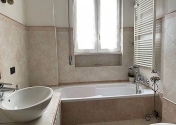 Bagno - Trilocale viale Fulvio Testi, 176, Cinisello Balsamo - foto 13