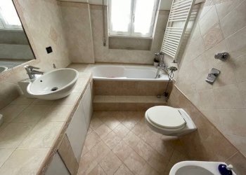 Bagno - Trilocale viale Fulvio Testi, 176, Cinisello Balsamo - foto 17
