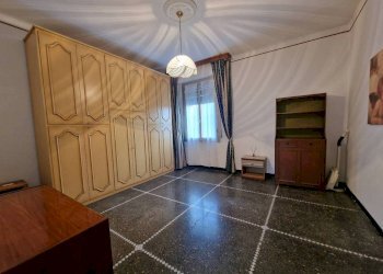 Camera da letto - Trilocale via Guido Agosti, 4A, Genova (zona Cornigliano) - foto 5