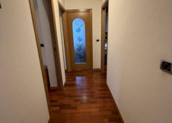 Corridoio - Casa indipendente via dell'Industria, 80, Bologna (zona San Vitale) - foto 9