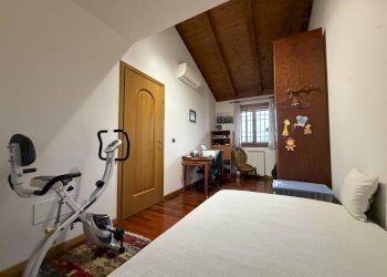 Camera da letto - Casa indipendente via dell'Industria, 80, Bologna (zona San Vitale) - foto 7