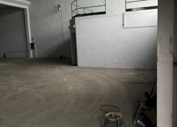 Interno non residenziale - Shed strada della Paiola, 951, Pavia - photo 12