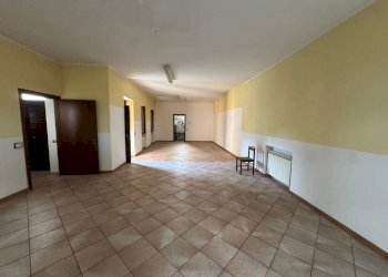 Interno palazzo - Trilocale via 22 Marzo, 16, Samarate - foto 2