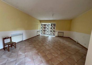 Cucina - Trilocale via 22 Marzo, 16, Samarate - foto 3