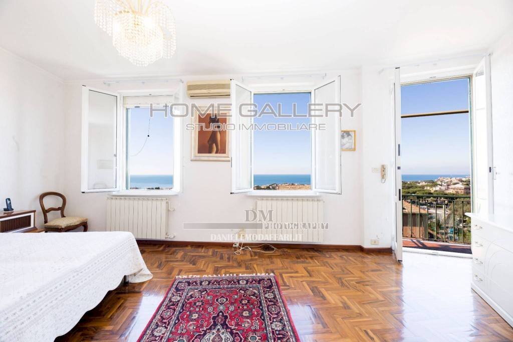 Camera da letto - Quadrilocale Genova - foto 3