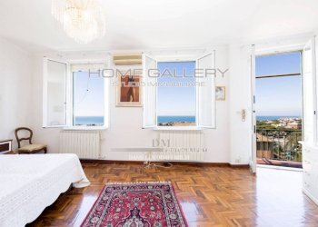 Camera da letto - Quadrilocale Genova - foto 3