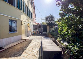 Cortile interno - Quadrilocale Genova - foto 35