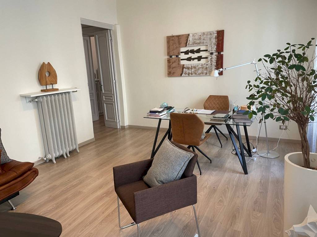 Camera da letto - Appartamento via Giuseppe Mazzini, 1, Torino (zona Centro) - foto 1