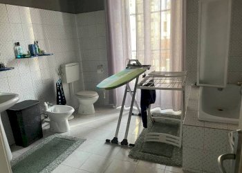 Bagno - Appartamento via Giuseppe Mazzini, 1, Torino (zona Centro) - foto 36