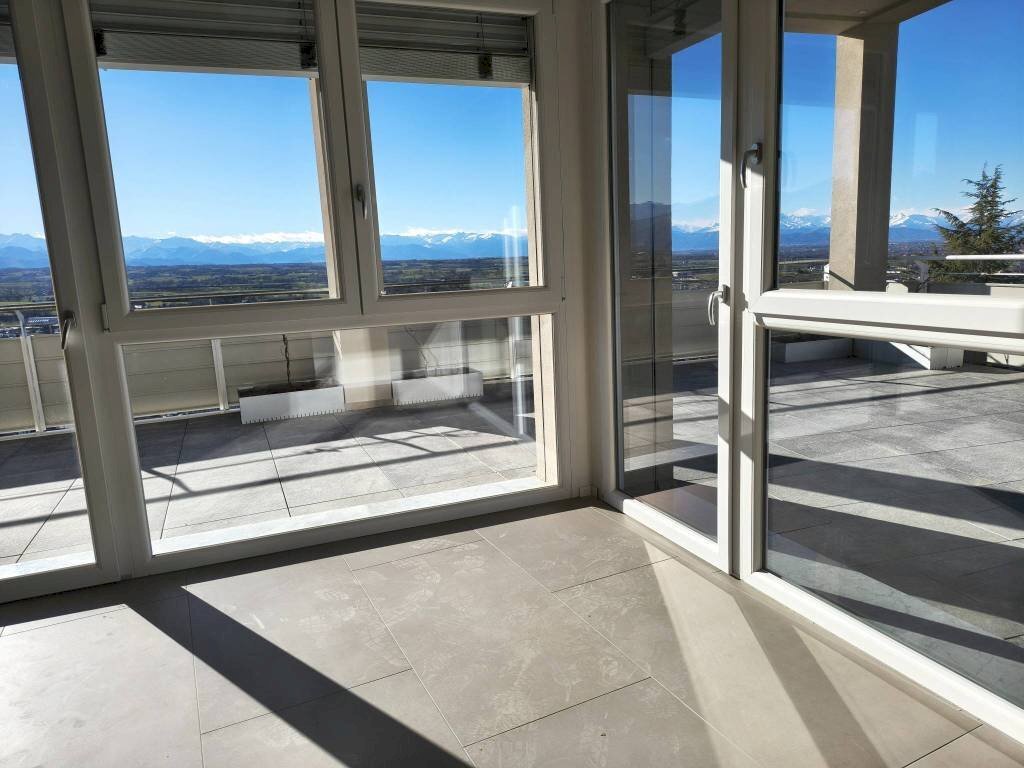 Veranda - Trilocale via Porta di Vasco, 21, Mondovì - foto 1