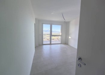 Camera da letto - Three-room apartment via Porta di Vasco, 21, Mondovì - photo 3