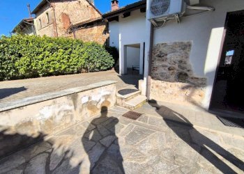 Cortile interno - Casa indipendente Mondovì - foto 11