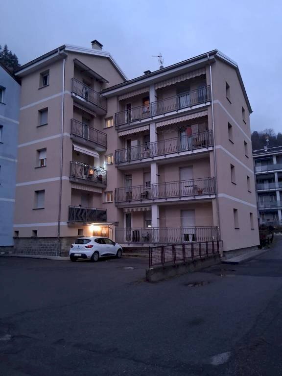 Facciata - Appartamento via 1 Maggio, 8F, Sondalo - foto 1