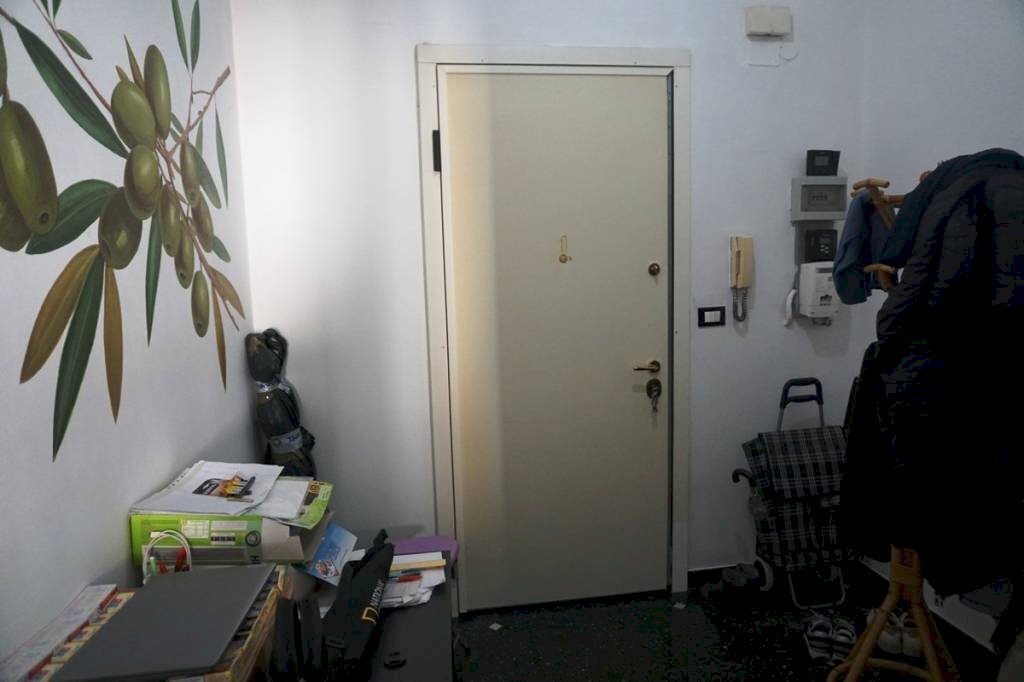 Ingresso - Trilocale via Gerolamo Pittaluga, Genova (zona Sampierdarena) - foto 2