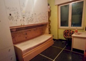 Camera da letto - Two-room apartment via Bartolomeo Carrea, 4, Genova (neighborhood Sampierdarena) - photo 6