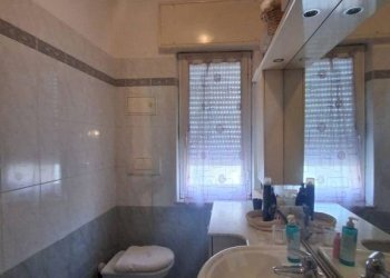 Bagno - Two-room apartment via Bartolomeo Carrea, 4, Genova (neighborhood Sampierdarena) - photo 24