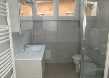 Bagno - Four-room apartment corso Europa, 14, Alba - photo 10