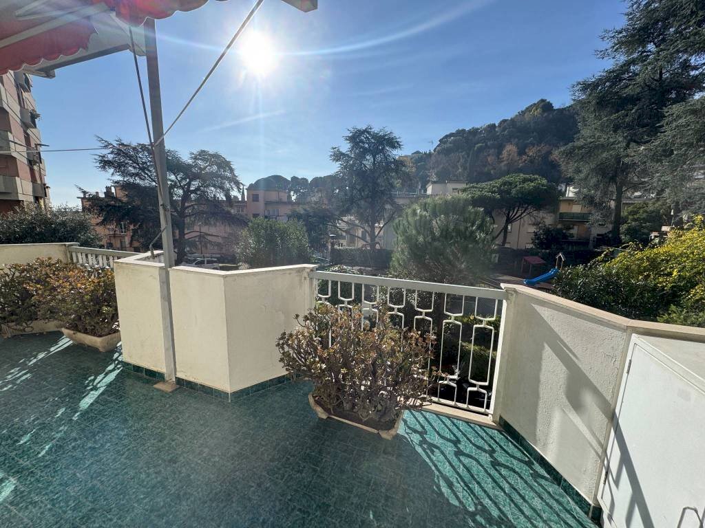 Terrazzo - Appartamento piazzale Giardino Fiorito, Genova (zona Pegli) - foto 1