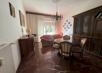 Salone - Appartamento piazzale Giardino Fiorito, Genova (zona Pegli) - foto 8