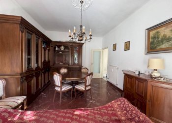 Salone - Appartamento piazzale Giardino Fiorito, Genova (zona Pegli) - foto 9