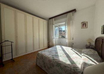 Camera da letto - Appartamento piazzale Giardino Fiorito, Genova (zona Pegli) - foto 14