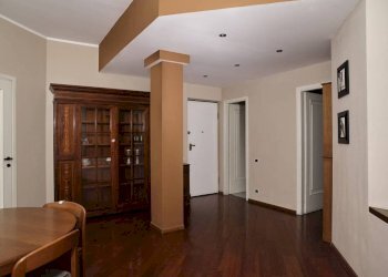 Salone - Appartamento corso Ernesto Bosio, 23, Pinerolo - foto 11