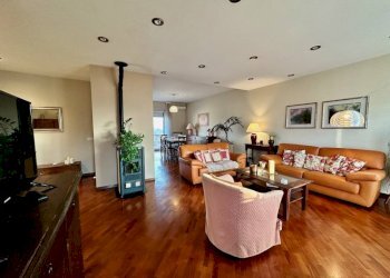 Salone - Appartamento via Martiri della Libertà, 171, Occhieppo Inferiore - foto 1