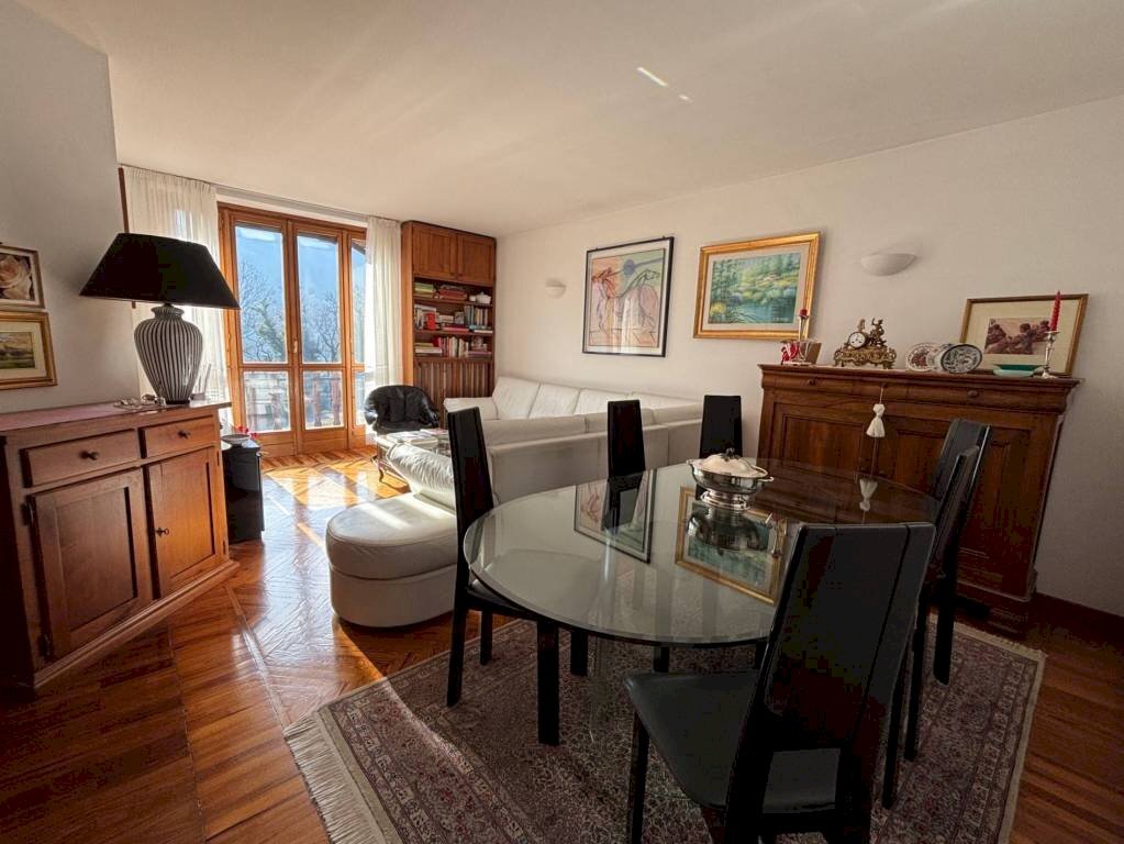 Salone - Appartamento corso Jacopo Lombardini, 38, Torre Pellice - foto 1