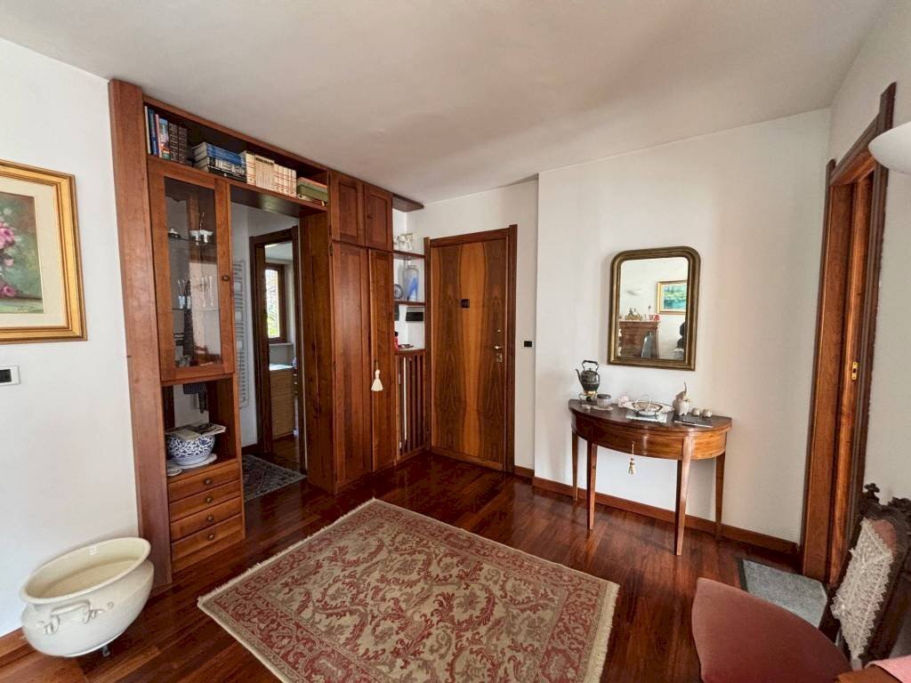 Ingresso - Appartamento corso Jacopo Lombardini, 38, Torre Pellice - foto 2