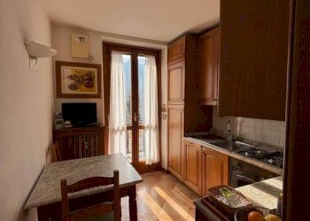 Cucina - Appartamento corso Jacopo Lombardini, 38, Torre Pellice - foto 9