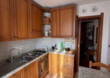 Cucina - Appartamento corso Jacopo Lombardini, 38, Torre Pellice - foto 11