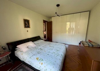 Camera da letto - Appartamento corso Jacopo Lombardini, 38, Torre Pellice - foto 16