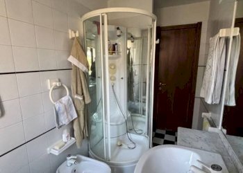 Bagno - Appartamento corso Jacopo Lombardini, 38, Torre Pellice - foto 22