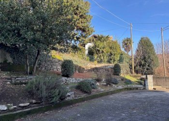 Cortile interno - Appartamento corso Jacopo Lombardini, 38, Torre Pellice - foto 40