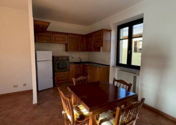 Soggiorno - Two-room apartment via Appiotti, 2/2, Torre Pellice - photo 4