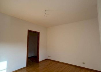 Camera da letto - Two-room apartment via Appiotti, 2/2, Torre Pellice - photo 8