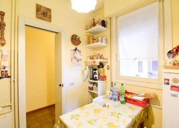 Camera da letto - Appartamento via Vincenzo Monti, 12, Carugo - foto 7