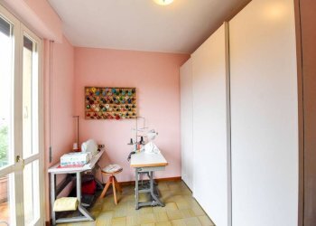 Camera da letto - Appartamento via Vincenzo Monti, 12, Carugo - foto 20