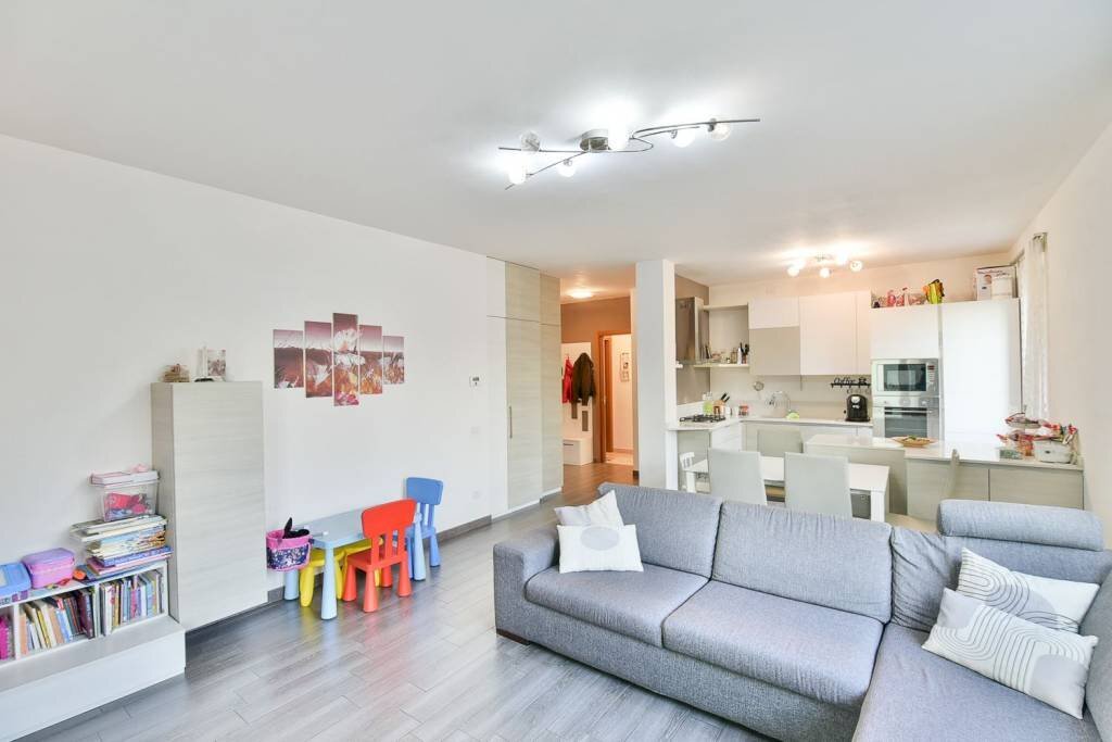 Salone - Three-room apartment Località Bersaglio, Oggiono - photo 3