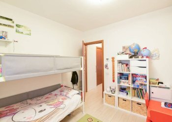 Camera da letto - Trilocale Località Bersaglio, Oggiono - foto 23