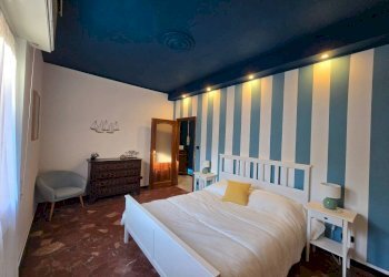 Camera da letto - Trilocale largo Aldo Pastorino, 19, Noli - foto 16