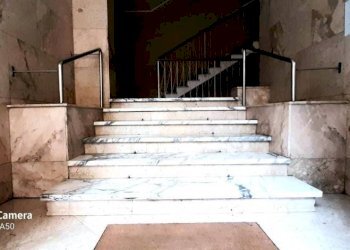 Interno palazzo - Trilocale via Antonio Burlando, 5A, Genova (zona Staglieno) - foto 5