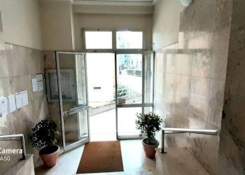 Interno palazzo - Trilocale via Antonio Burlando, 5A, Genova (zona Staglieno) - foto 6