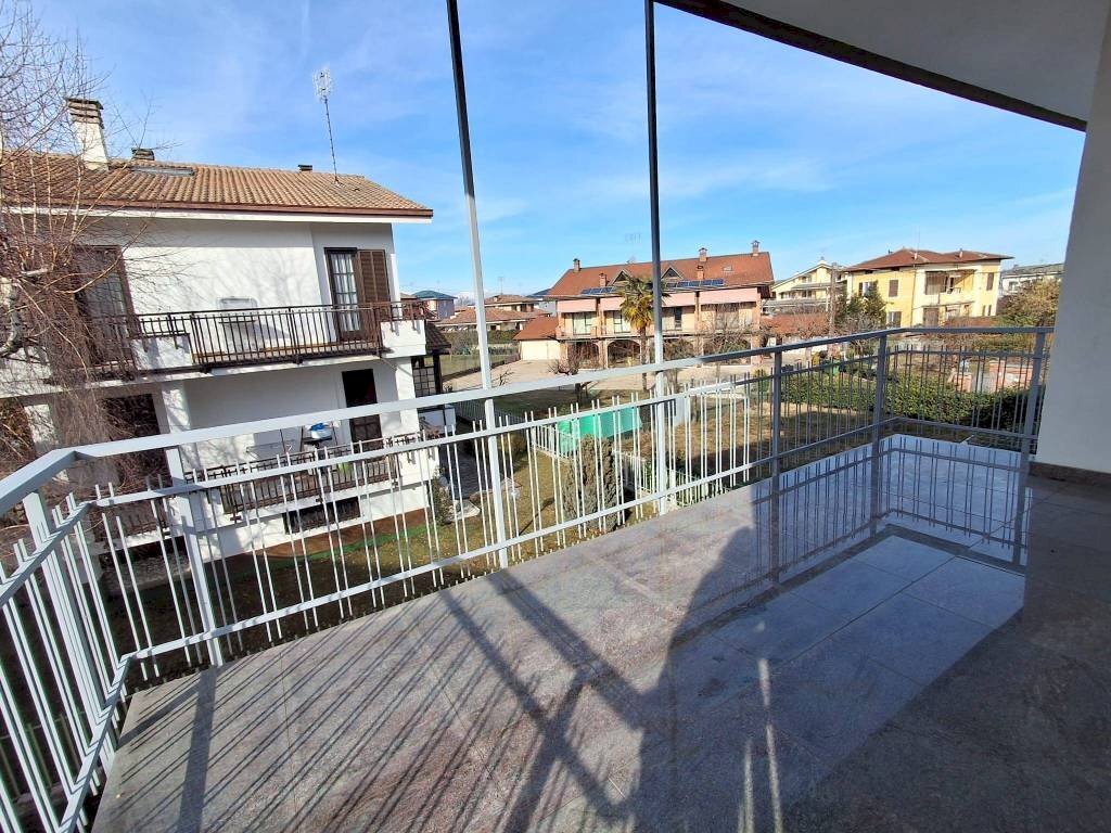 Terrazzo - Bilocale via Cuneo, 15, Borgo San Dalmazzo - foto 1
