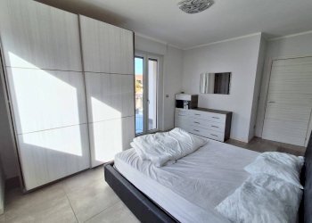 Camera da letto - Bilocale via Cuneo, 15, Borgo San Dalmazzo - foto 27