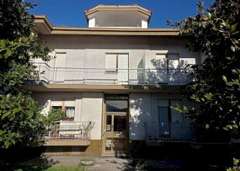 Facciata - Bilocale via Cuneo, 15, Borgo San Dalmazzo - foto 3