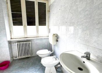 Bagno - Appartamento via Vittorio Veneto, 9, Valfenera - foto 14