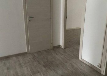 Stanza non arredata - Trilocale via San Rocco, 3, Orbassano - foto 10