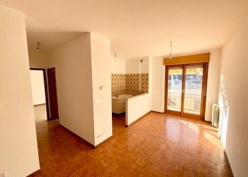 Cucina - Bilocale via Giacomo Matteotti, 2, Busca - foto 3